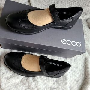 Ecco Babett Mary Jane shoes Black